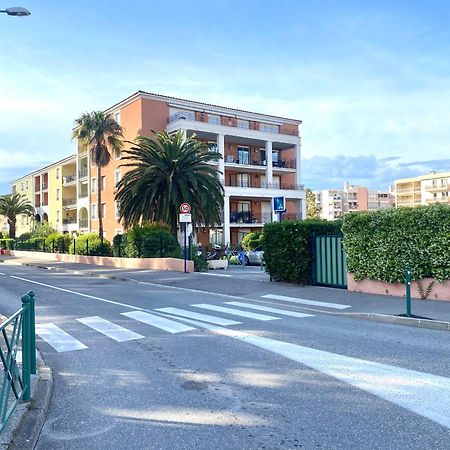 Residence 4 Etoiles Port Marine سانت ماكسيم المظهر الخارجي الصورة